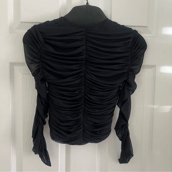 Express Body Contour Mesh Cropped Top - Picture 4 of 6